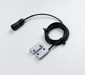 Vue complète du détecteur Milesight PN03-150.